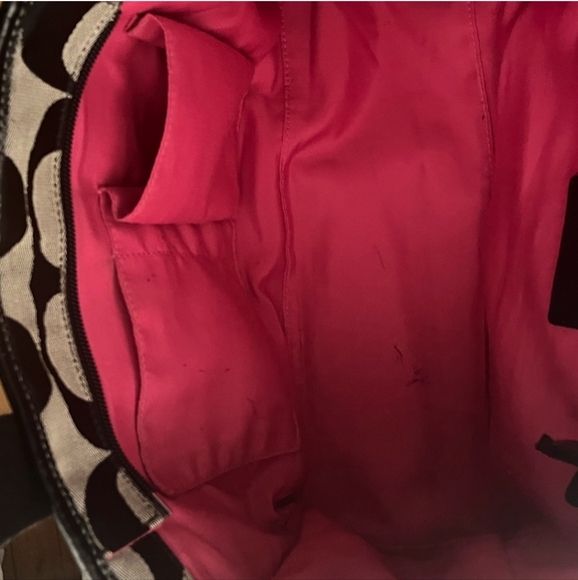 Coach Signature C Canvas Bag - Picture 9 of 11